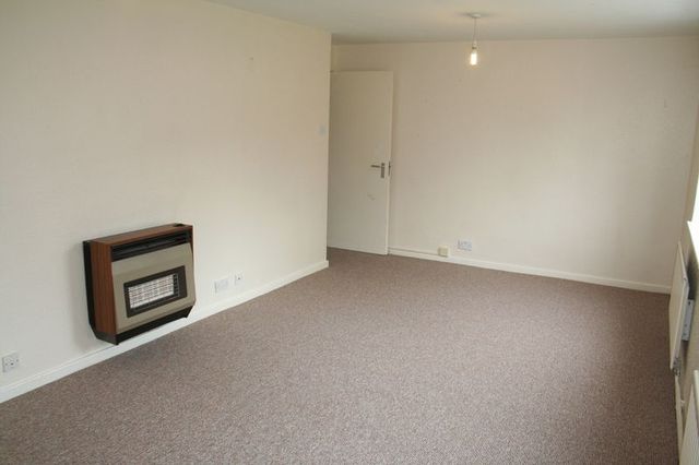 Image of 3 bedroom Terraced house for sale in Bettesworth Road Hemswell Cliff Gainsborough DN21 at Bettesworth Road Hemswell Cliff Gainsborough, DN21 5XW