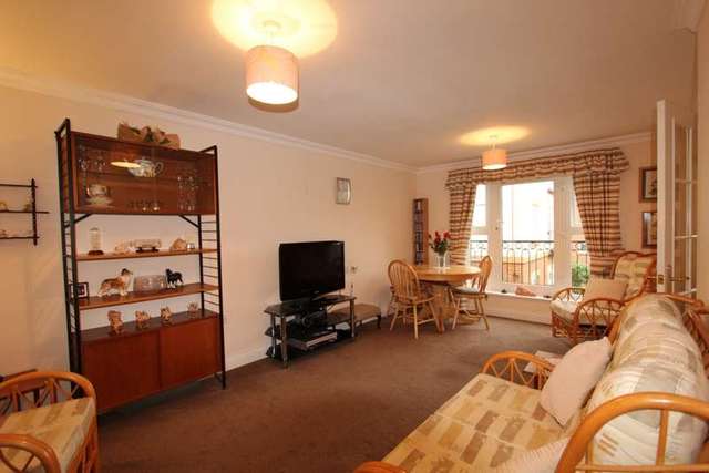  Image of 1 bedroom Retirement Property to rent in Bingham Road Addiscombe Croydon CR0 at Bingham Road  Shirley, CR0 7EX