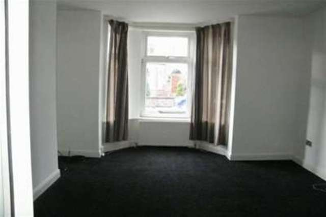  Image of 6 bedroom Terraced house to rent in Boardman Street Eccles Manchester M30 at Manchester, M30 0FP