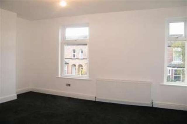  Image of 6 bedroom Terraced house to rent in Boardman Street Eccles Manchester M30 at Manchester, M30 0FP
