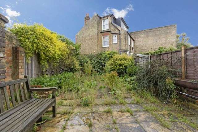  Image of 3 bedroom Terraced house for sale in Boundaries Road London SW12 at Boundaries Road  Balham, SW12 8HB