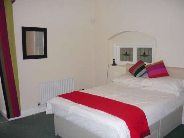  Image of 2 bedroom Flat to rent in Gervis Road Bournemouth BH1 at 9 Gervis Road  Bournemouth, BH1 3ED