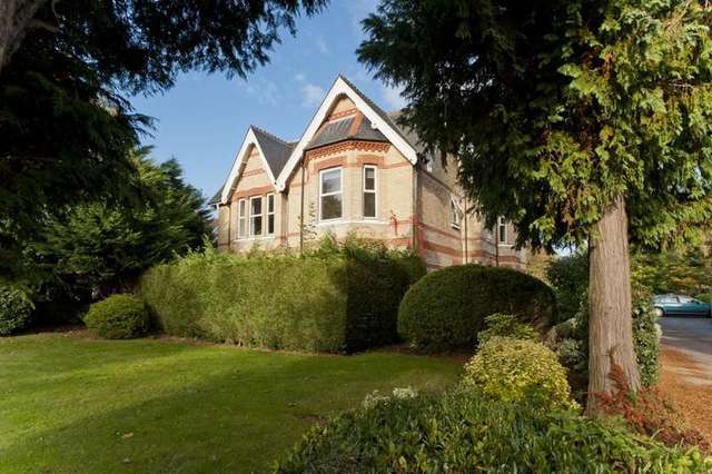  Image of 2 bedroom Flat to rent in Lansdowne Road Bournemouth BH1 at 59 Lansdowne Road  Bournemouth, BH1 1RN