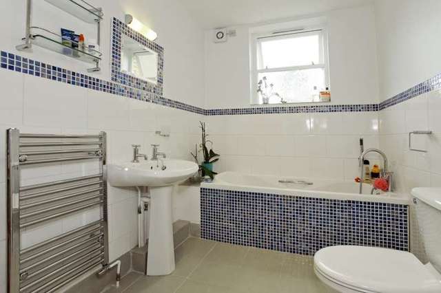  Image of 2 bedroom Flat to rent in Lansdowne Road Bournemouth BH1 at 59 Lansdowne Road  Bournemouth, BH1 1RN
