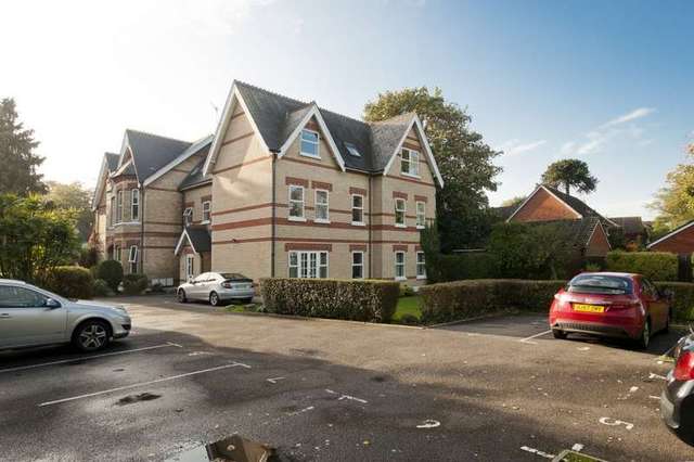  Image of 2 bedroom Flat to rent in Lansdowne Road Bournemouth BH1 at 59 Lansdowne Road  Bournemouth, BH1 1RN