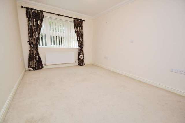  Image of 2 bedroom Flat for sale in Christchurch Road Bournemouth BH1 at 48 Christchurch Road  Bournemouth, BH1 3BE