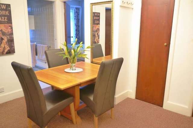  Image of 2 bedroom Flat to rent in Christchurch Road Bournemouth BH1 at 9 Christchurch Road  Bournemouth, BH1 3JR