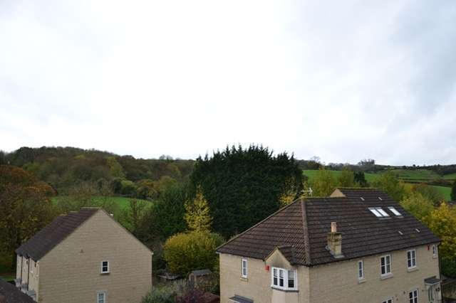  Image of 4 bedroom Terraced house to rent in Broadmoor Lane Weston Bath BA1 at Broadmoor Lane  Bath, BA1 4JZ