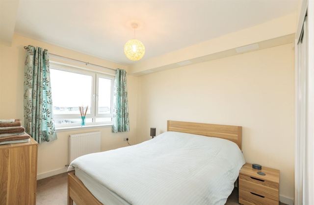  Image of 2 bedroom Flat to rent in Broughton Road Edinburgh EH7 at Leith Edinburgh Edinburgh, EH7 4QN