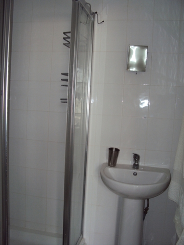  Image of 1 bedroom Studio flat to rent in Broxholme Lane Doncaster DN1 at Broxholme Lane - Flat 5  Doncaster, DN1 2LW