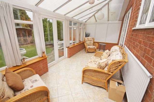  Image of 3 bedroom Property for sale in Brueton Avenue Bromsgrove B60 at Brueton Avenue  Bromsgrove, B60 2AW