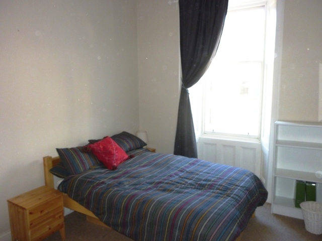  Image of 1 bedroom Flat to rent in Bruntsfield Place Edinburgh EH10 at Bruntsfield Edinburgh Edinburgh, EH10 4EQ