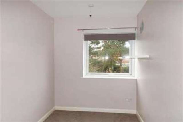  Image of 2 bedroom Flat to rent in Burnet Close Hemel Hempstead HP3 at Hemel Hempstead, HP3 9ES