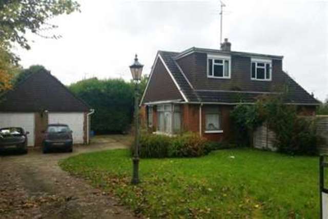  Image of 4 bedroom Detached house to rent in Burton Road Kennington Ashford TN24 at Ashford, TN24 9DT