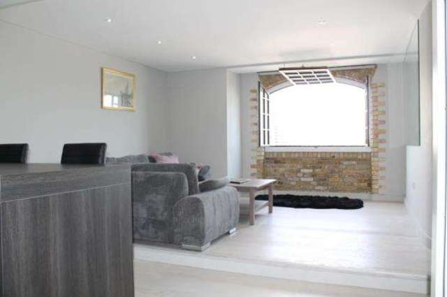  Image of 1 bedroom Flat to rent in Shad Thames London SE1 at 36 Shad Thames London Bermondsey, SE1 2YE