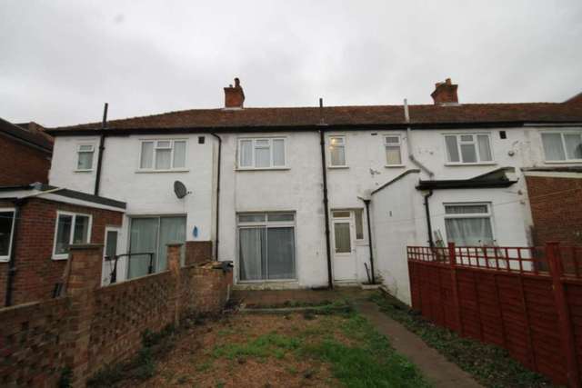  Image of 3 bedroom Terraced house for sale in Byron Avenue New Malden KT3 at Byron Avenue  New Malden, KT3 6EX