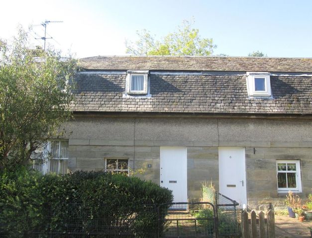  Image of 2 bedroom Semi-Detached house to rent in Cadham Square Glenrothes KY7 at Glenrothes Fife Fife, KY7 6PL