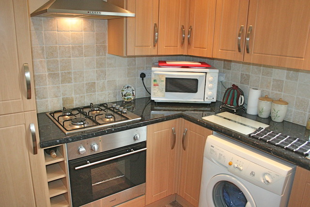  Image of 1 bedroom Flat to rent in Calder Court Calder Gardens Edinburgh EH11 at Sighthill Edinburgh Edinburgh, EH11 4LB