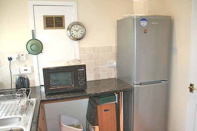  Image of 1 bedroom Flat to rent in Calder Court Calder Gardens Edinburgh EH11 at Sighthill Edinburgh Edinburgh, EH11 4LB