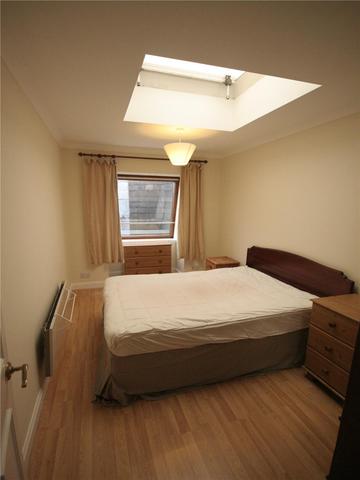  Image of 2 bedroom Flat to rent in Caledonian Crescent Edinburgh EH11 at Dalry Edinburgh Edinburgh, EH11 2AT
