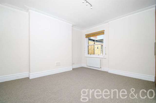  Image of 3 bedroom Flat to rent in Castellain Road London W9 at Castellain Road London Maida Vale, W9 1HG