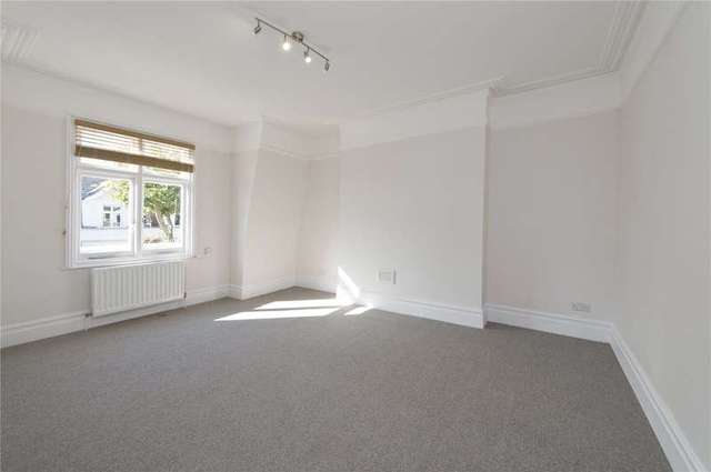  Image of 3 bedroom Flat to rent in Castellain Road London W9 at Castellain Mansions  Castellain Road, W9 1HG