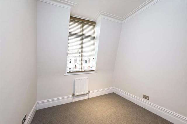  Image of 3 bedroom Flat to rent in Castellain Road London W9 at Castellain Mansions  Castellain Road, W9 1HE