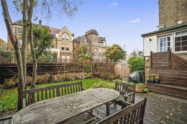  Image of 3 bedroom Flat for sale in Cavendish Road London SW12 at London  Clapham South, SW12 0BL