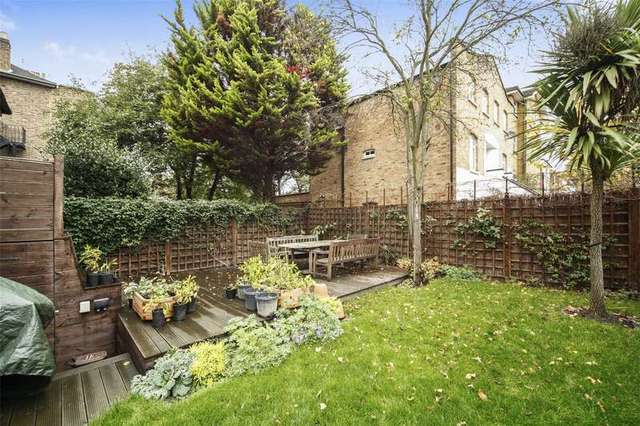  Image of 3 bedroom Flat for sale in Cavendish Road London SW12 at London  Clapham South, SW12 0BL