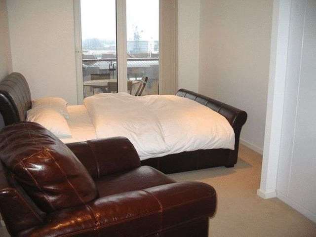  Image of 2 bedroom Flat to rent in Channel Way Ocean Village Southampton SO14 at Channel Way  Southampton, SO14 3JB
