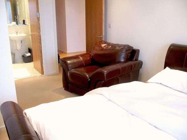  Image of 2 bedroom Flat to rent in Channel Way Ocean Village Southampton SO14 at Channel Way  Southampton, SO14 3JB