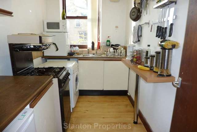 Image of 1 bedroom Apartment to rent in Chatham Grove Withington Manchester M20 at Chatham Grove Withington Manchester, M20 1HS