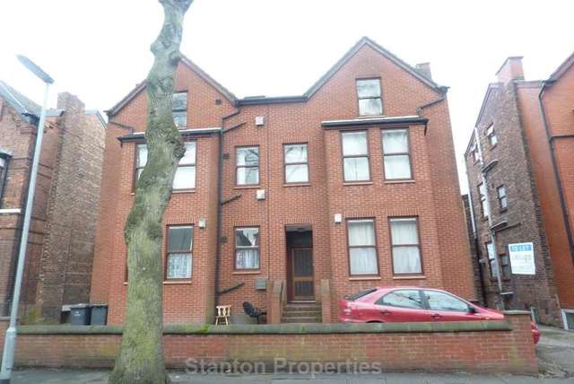  Image of 1 bedroom Apartment to rent in Chatham Grove Withington Manchester M20 at Chatham Grove Withington Manchester, M20 1HS