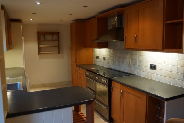  Image of 3 bedroom Semi-Detached house to rent in Chells Way Stevenage SG2 at Chells Way  Stevenage, SG2 0LT