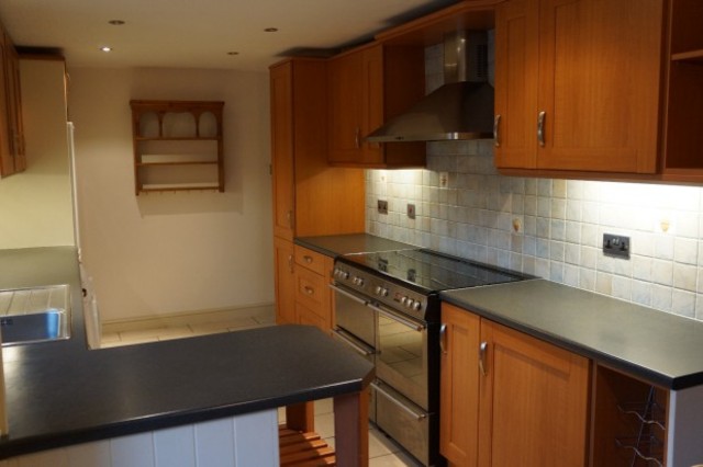  Image of 3 bedroom Semi-Detached house to rent in Chells Way Stevenage SG2 at Chells Way  Stevenage, SG2 0LT