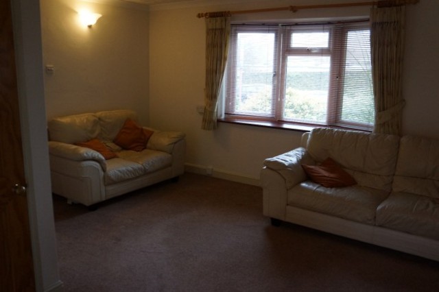  Image of 3 bedroom Semi-Detached house to rent in Chells Way Stevenage SG2 at Chells Way  Stevenage, SG2 0LT