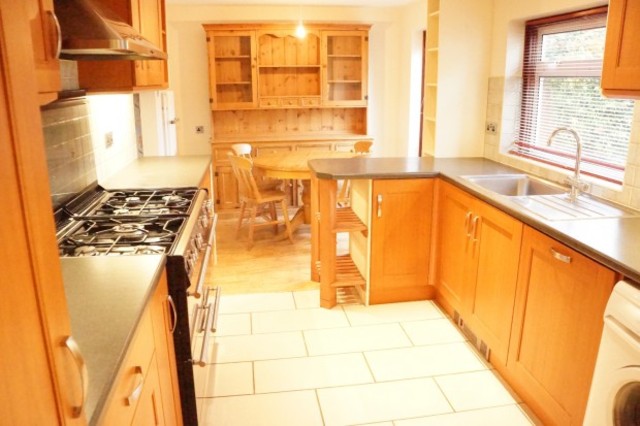  Image of 3 bedroom Semi-Detached house to rent in Chells Way Stevenage SG2 at Chells Way  Stevenage, SG2 0LT