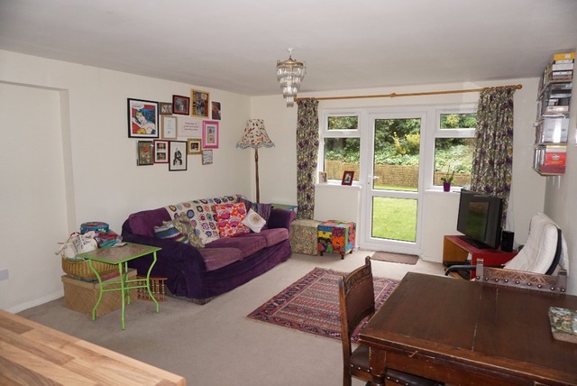  Image of 2 bedroom Flat for sale in Chenies Close Tunbridge Wells TN2 at Royal Tunbridge Wells  Tunbridge Wells, TN2 5LL