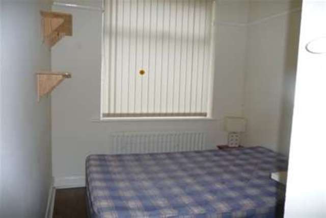  Image of 2 bedroom Flat to rent in Chillingham Road Heaton Newcastle upon Tyne NE6 at Newcastle upon Tyne, NE6 5QU