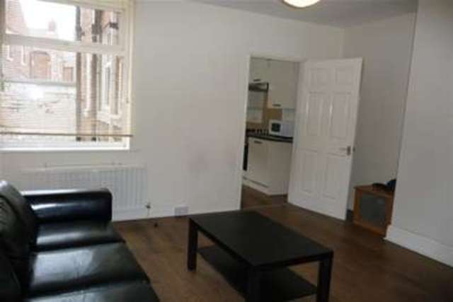  Image of 2 bedroom Flat to rent in Chillingham Road Heaton Newcastle upon Tyne NE6 at Newcastle upon Tyne, NE6 5QU