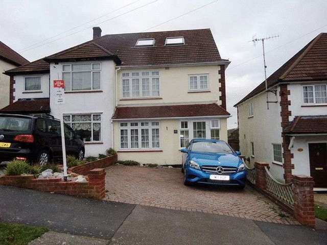  Image of 4 bedroom Semi-Detached house to rent in Chipstead Way Banstead SM7 at Chipstead Way  Banstead, SM7 3JL