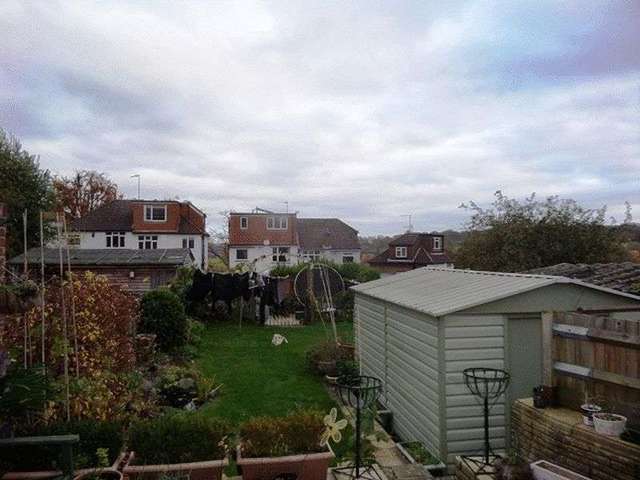  Image of 4 bedroom Semi-Detached house to rent in Chipstead Way Banstead SM7 at Chipstead Way  Banstead, SM7 3JL