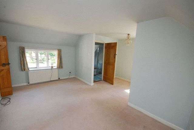  Image of 4 bedroom Detached house to rent in Church Road Clifton-on-Teme Worcester WR6 at Church Road  Clifton-On-Teme, WR6 6DJ