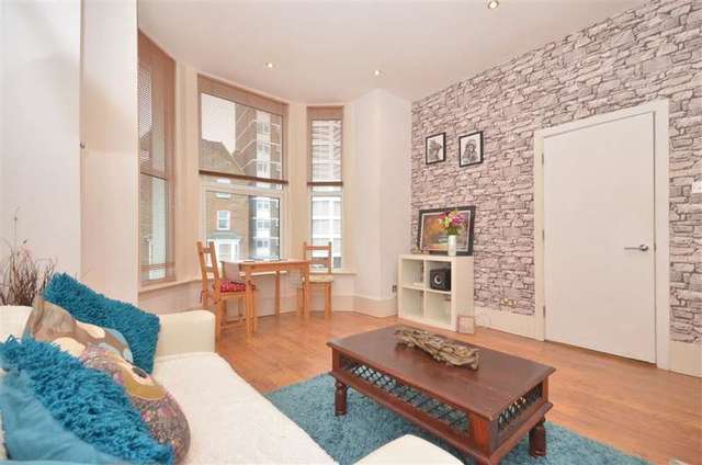  Image of 2 bedroom Flat for sale in Clarence Road Southsea PO5 at Southsea Hampshire Southsea, PO5 2DN