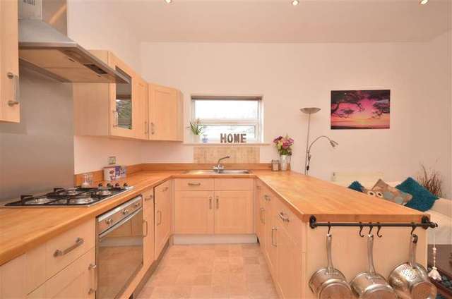  Image of 2 bedroom Flat for sale in Clarence Road Southsea PO5 at Southsea Hampshire Southsea, PO5 2DN