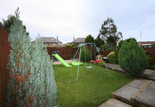  Image of 2 bedroom Detached house to rent in Colinton Mains Drive Edinburgh EH13 at Colinton Mains Edinburgh Edinburgh, EH13 9AZ