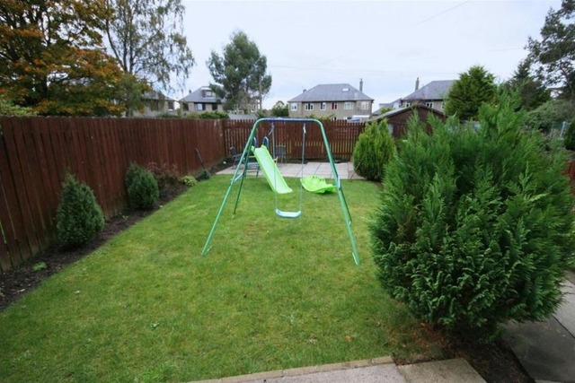  Image of 2 bedroom Detached house to rent in Colinton Mains Drive Edinburgh EH13 at Colinton Mains Edinburgh Edinburgh, EH13 9AZ
