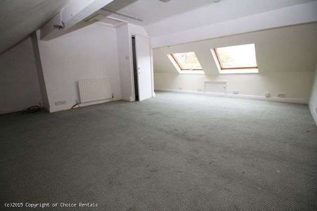  Image of 4 bedroom Detached house to rent in Collingwood Avenue Blackpool FY3 at Blackpool FY3 8BZ Blackpool, FY3 8BZ