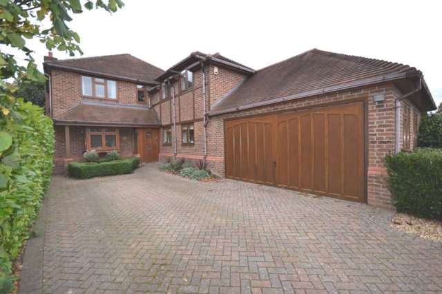  Image of 5 bedroom Detached house for sale in Conisboro Avenue Caversham Reading RG4 at Conisboro Avenue Caversham Heights Reading, RG4 7JB