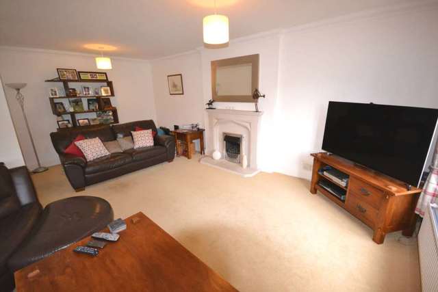  Image of 5 bedroom Detached house for sale in Conisboro Avenue Caversham Reading RG4 at Conisboro Avenue Caversham Heights Reading, RG4 7JB
